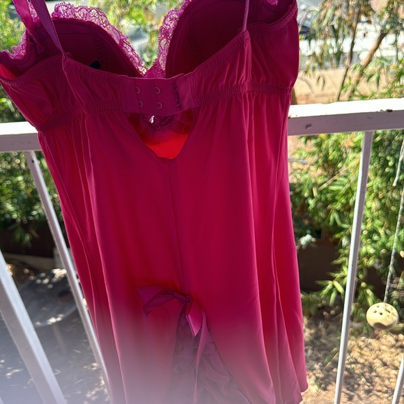 Victoria’s Secret Sexy Little Things 2004 - Picture 8 of 12